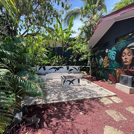Mecca Hotel Puerto Viejo de Talamanca ภายนอก รูปภาพ