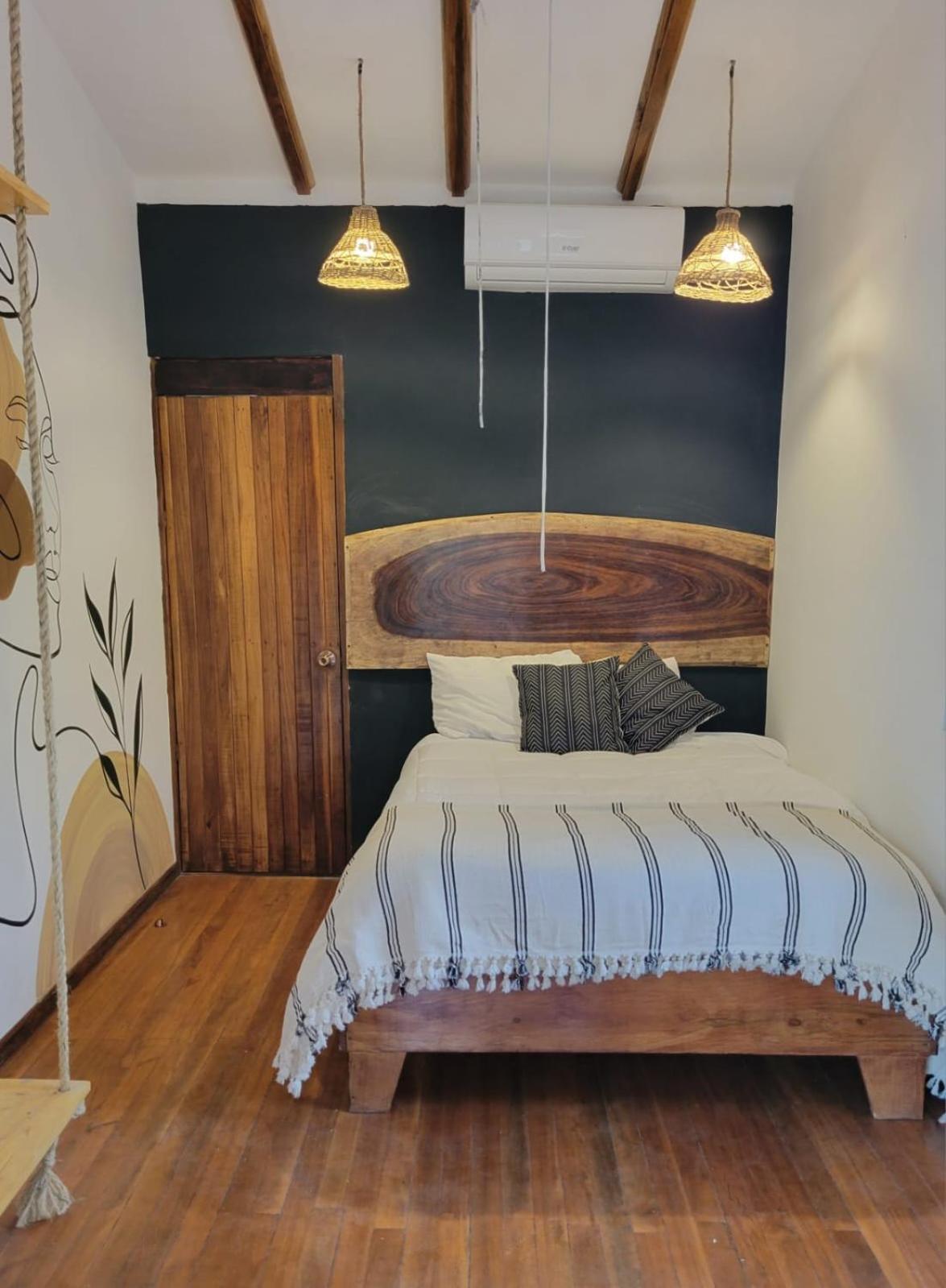 Mecca Hotel Puerto Viejo de Talamanca ภายนอก รูปภาพ
